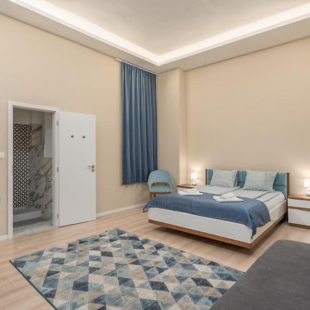 Apartment With 2 Bedrooms Near Gellert Thermal Bath Budapest Exteriör bild