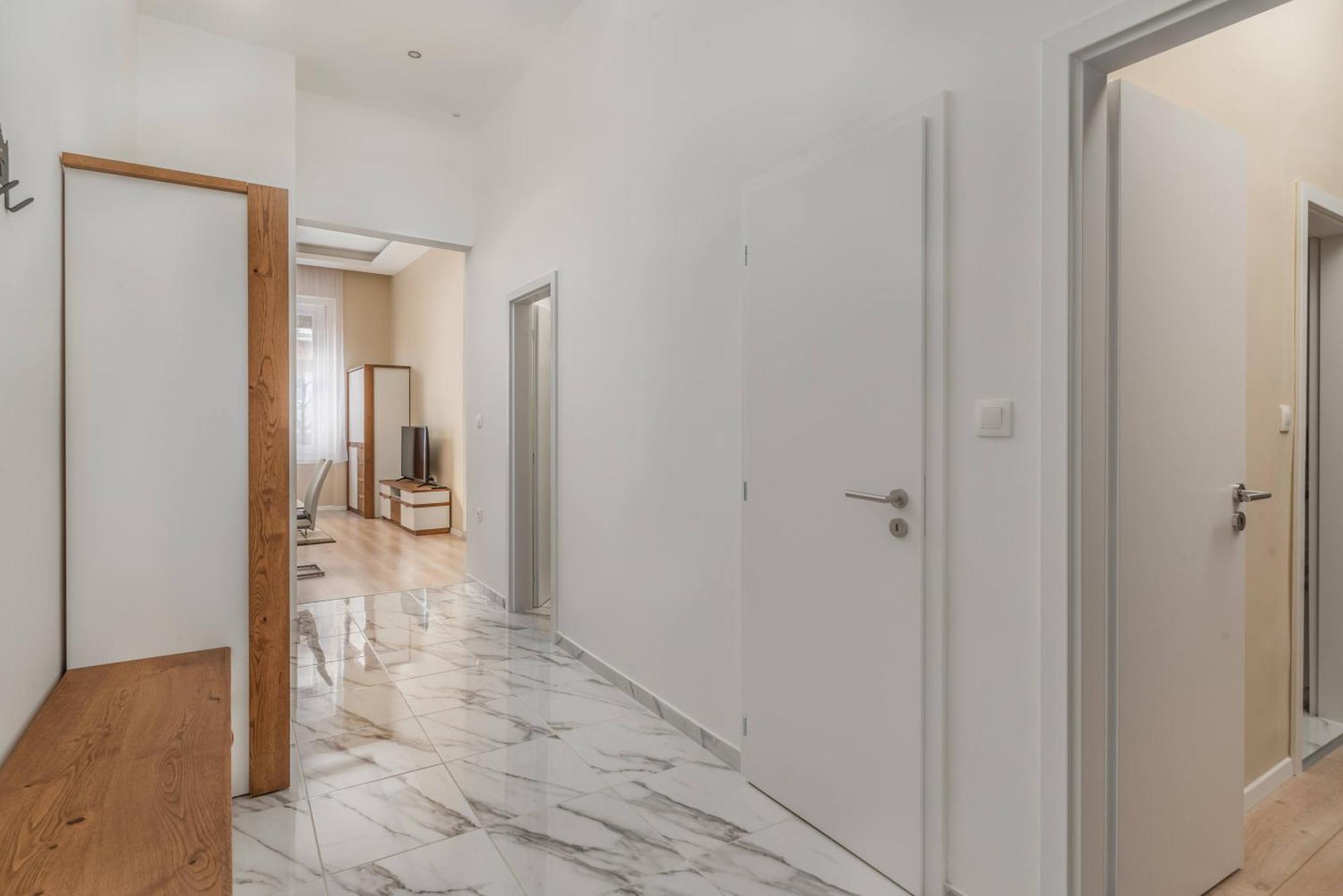Apartment With 2 Bedrooms Near Gellert Thermal Bath Budapest Exteriör bild